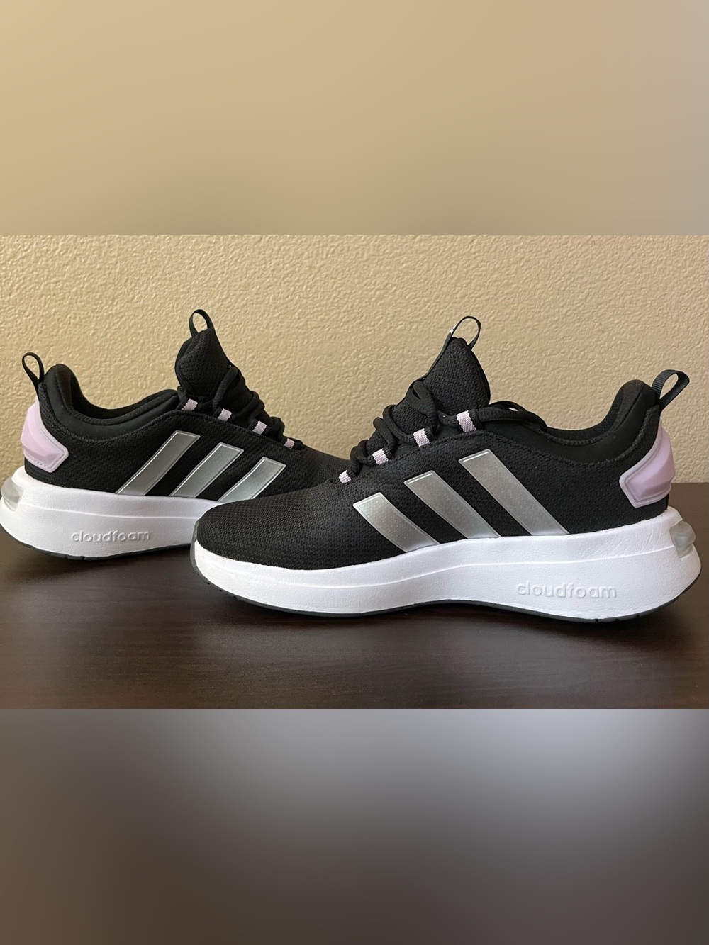 Adidas TR23 Black & Light Pink Cloudfoam Sneakers Like New Sz 7.5 With Box